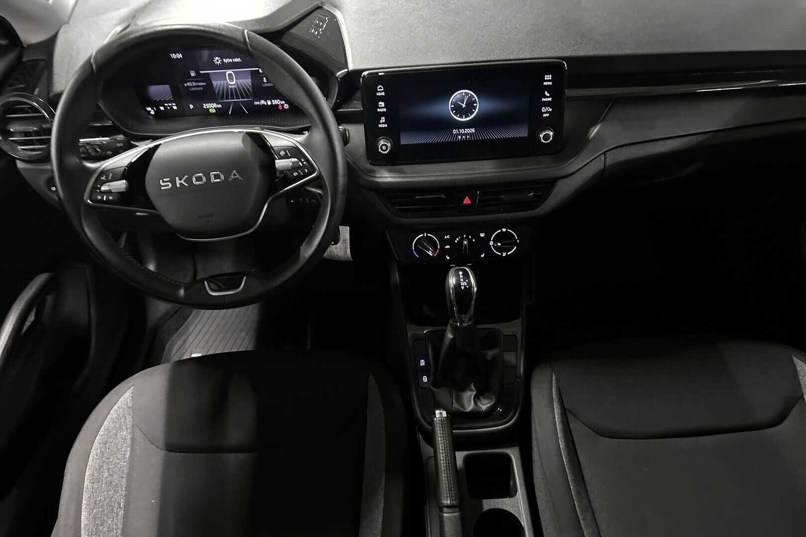 Skoda Fabia iso kuva 10