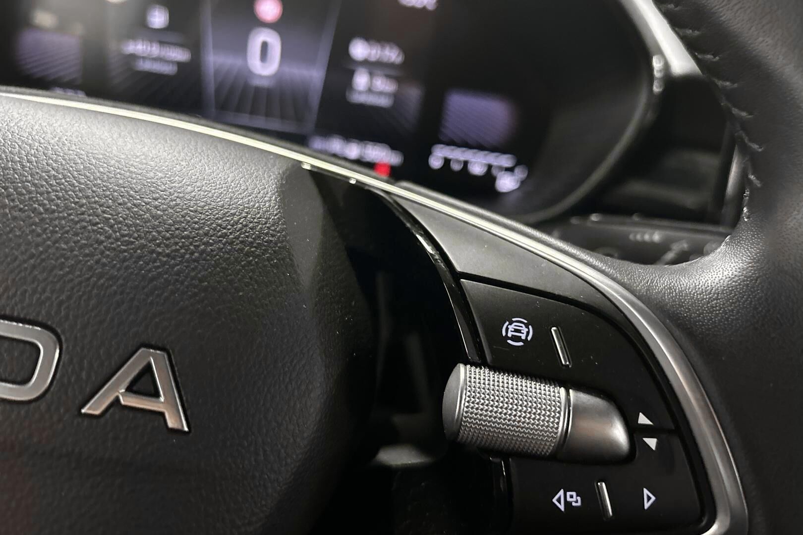 Skoda Fabia iso kuva 25