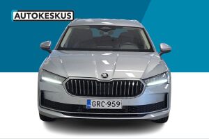 Skoda Superb esikatselu 2