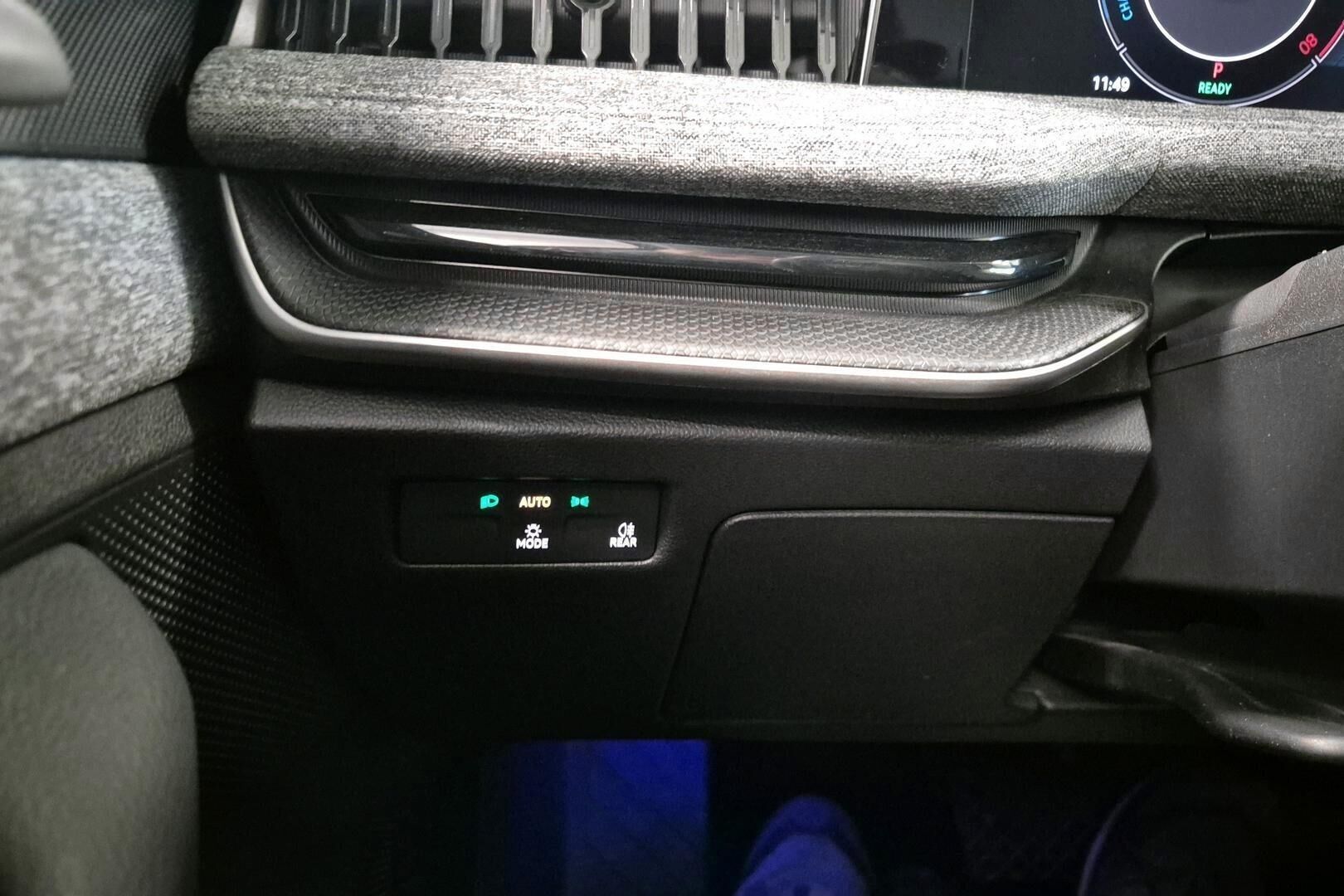 Skoda Superb iso kuva 20