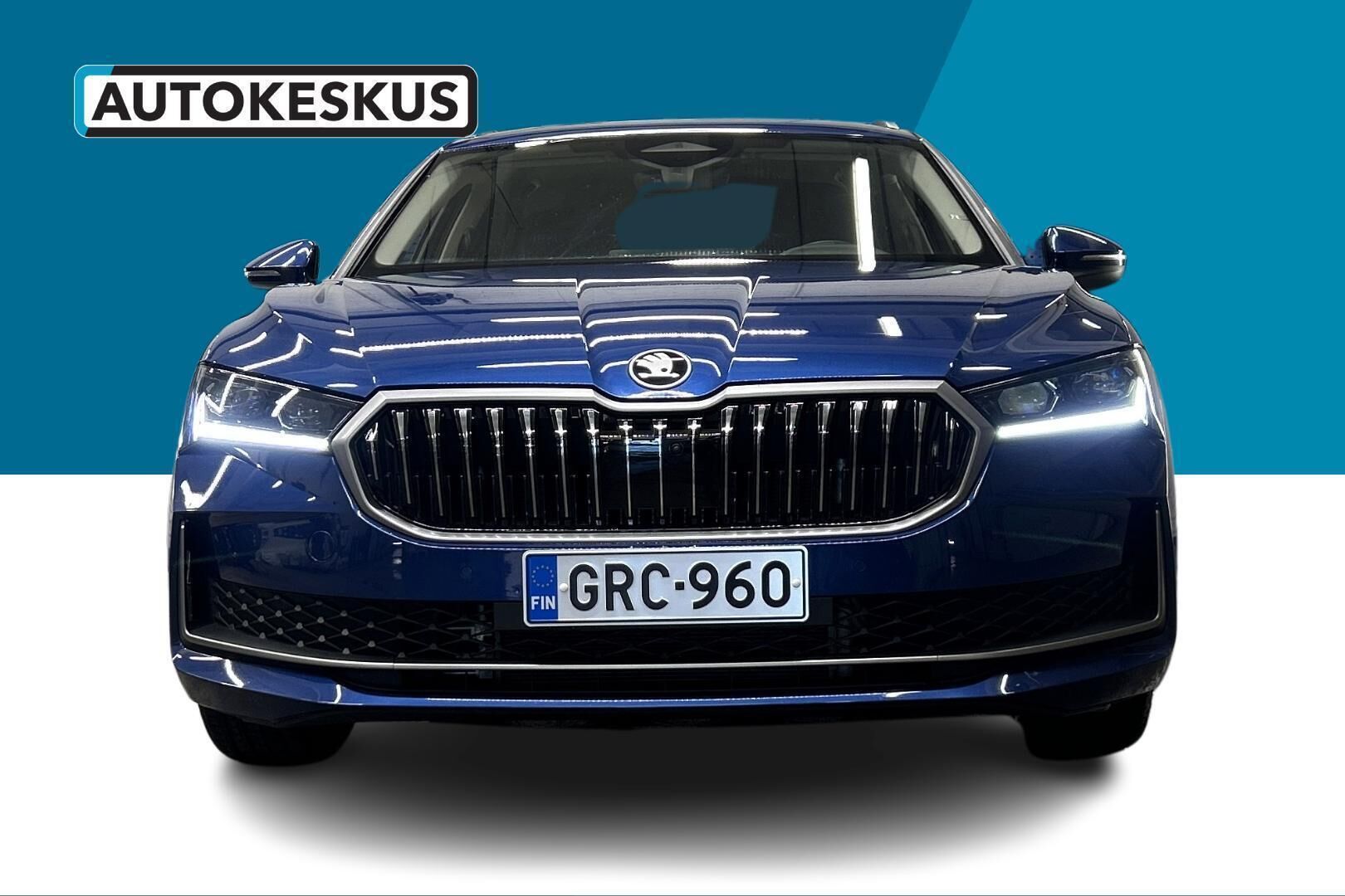 Skoda Superb iso kuva 0