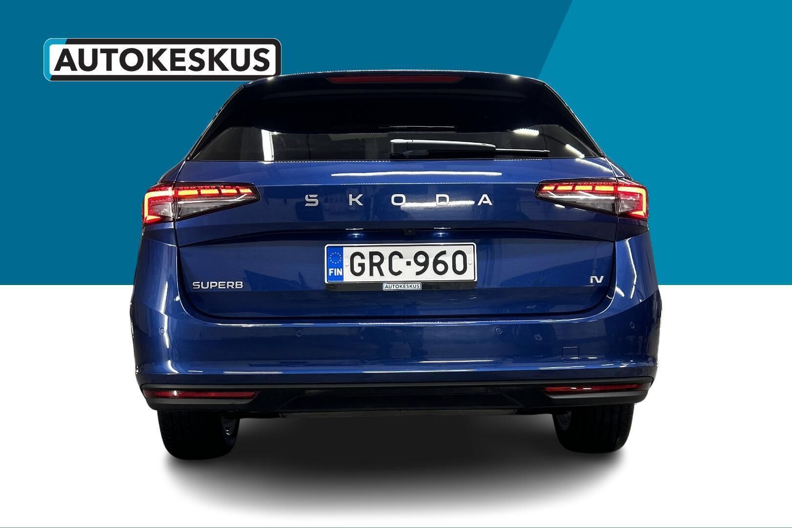 Skoda Superb iso kuva 17