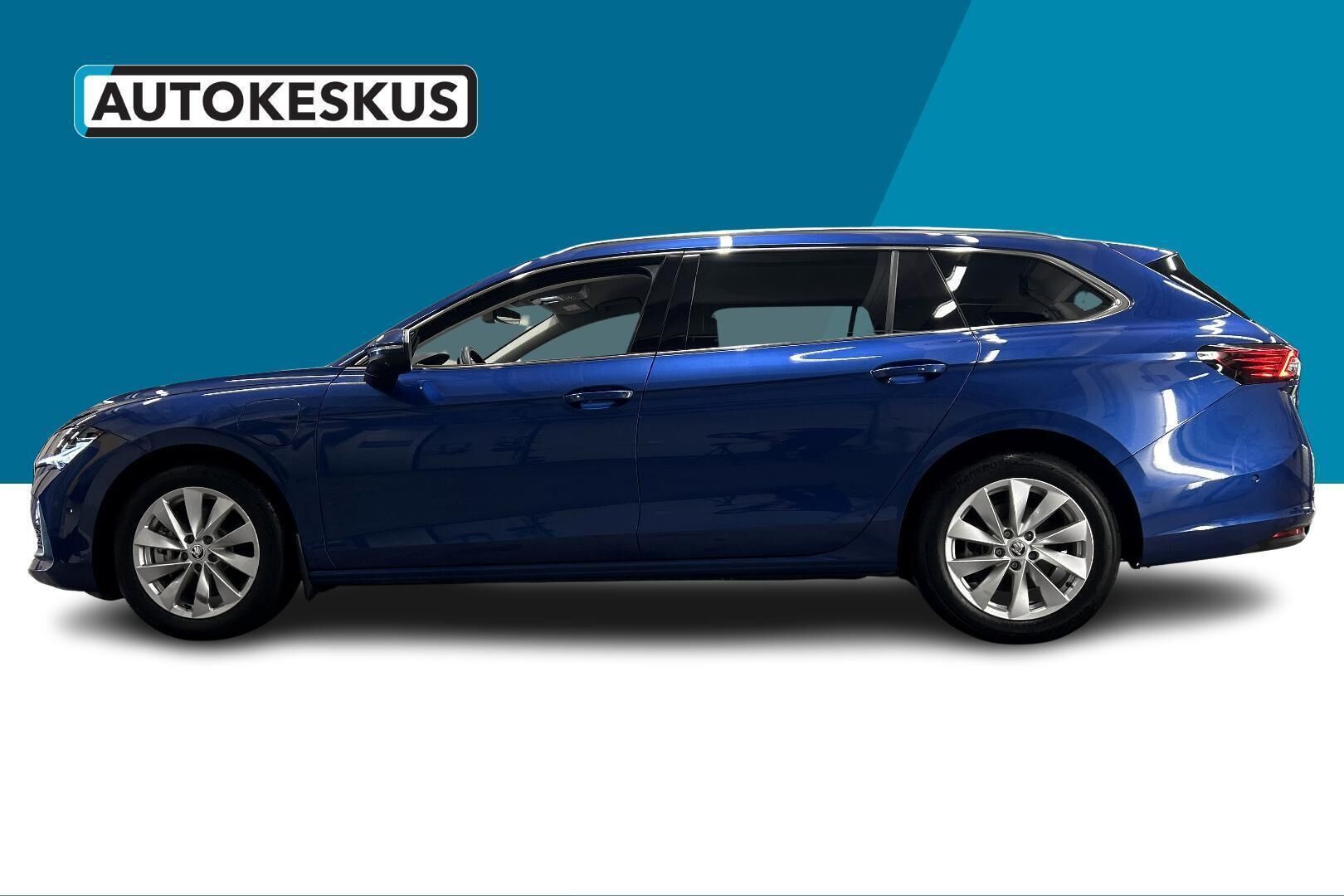 Skoda Superb iso kuva 5