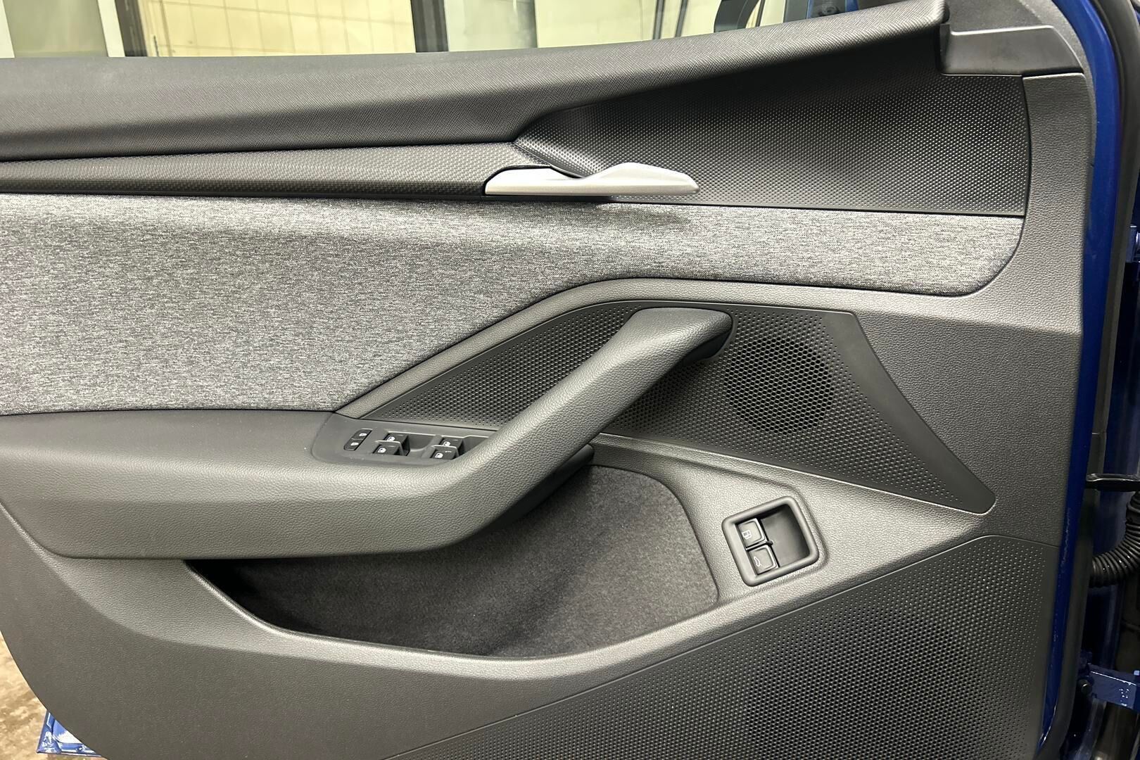 Skoda Superb iso kuva 19