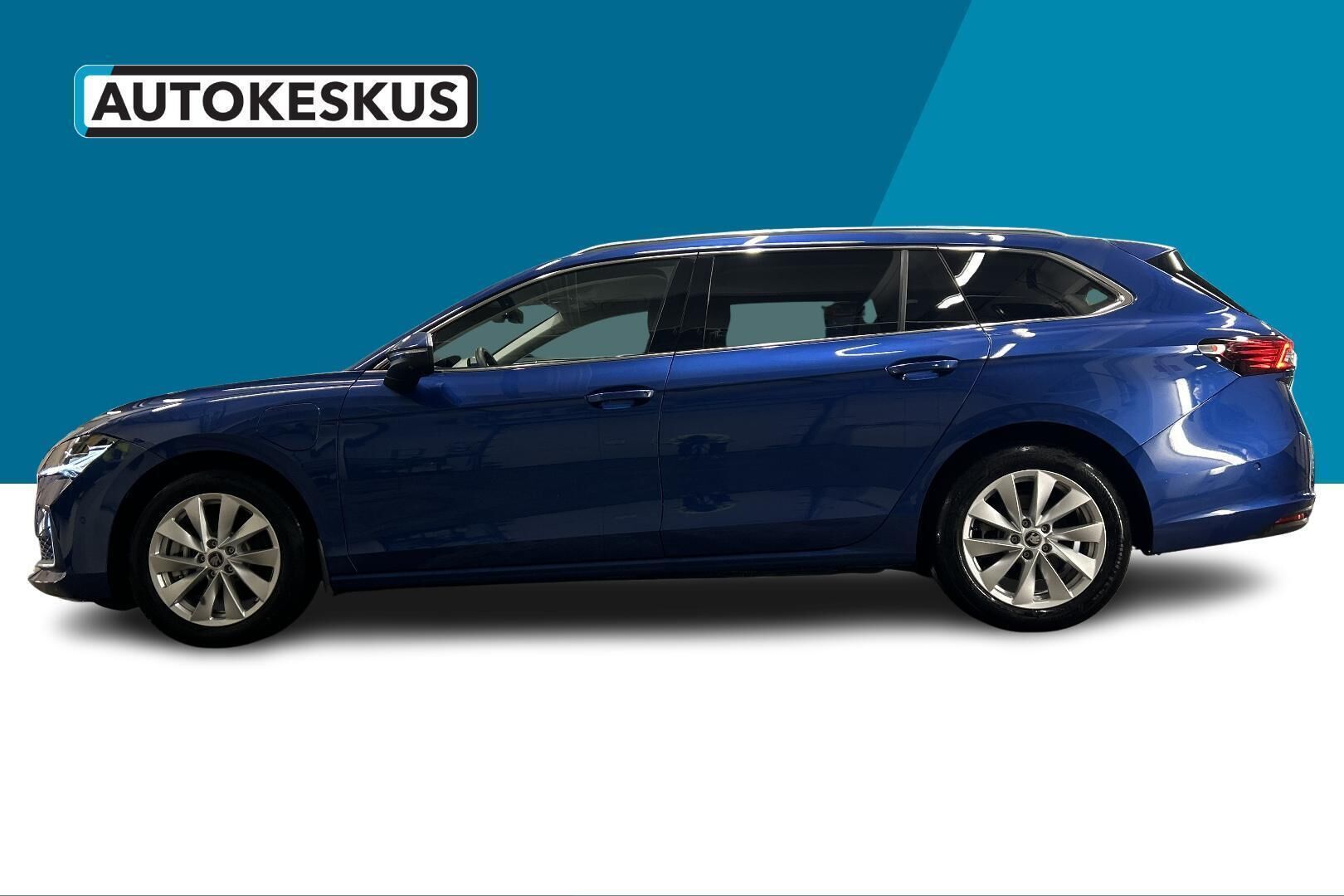 Skoda Superb iso kuva 7