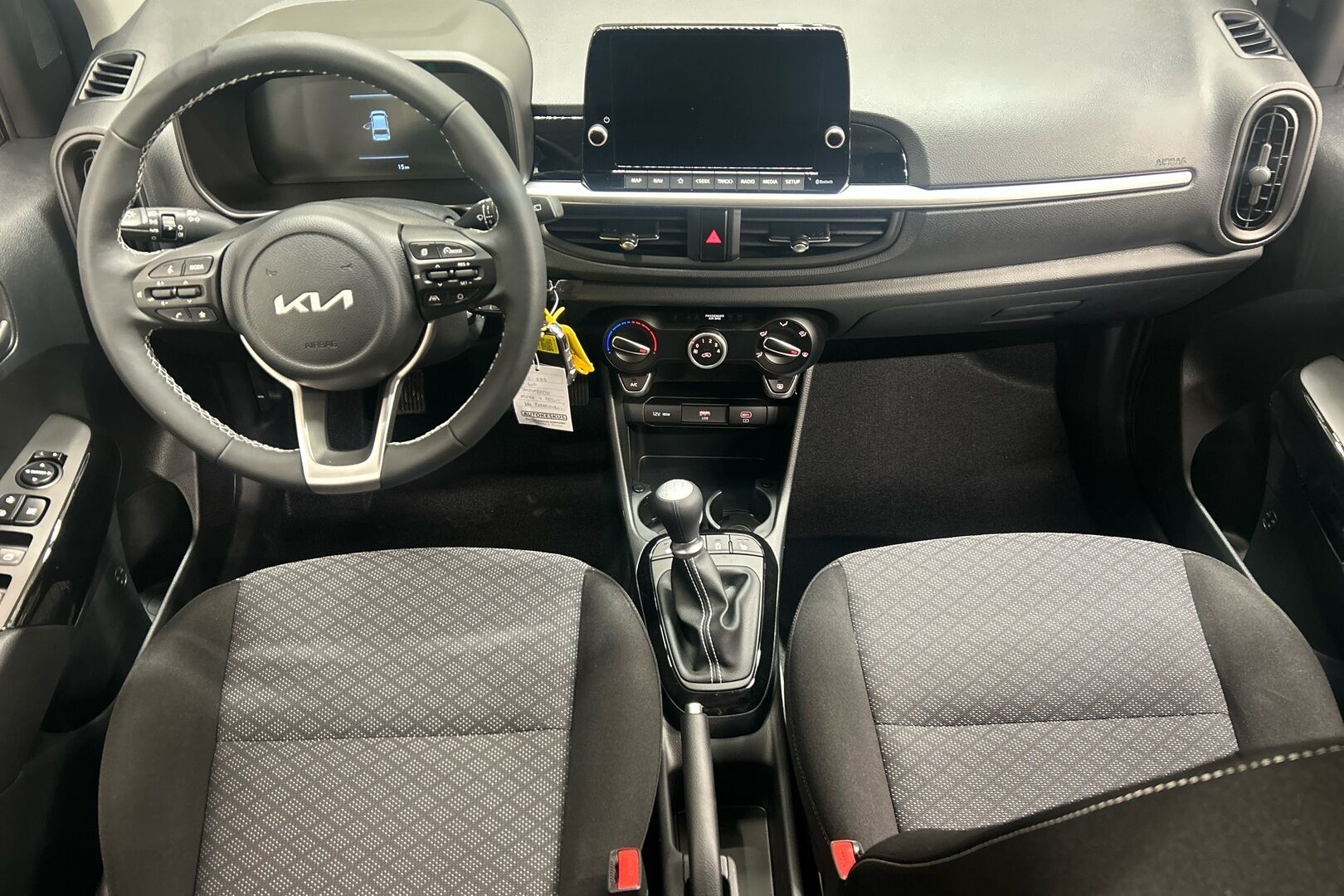 Kia Picanto iso kuva 6