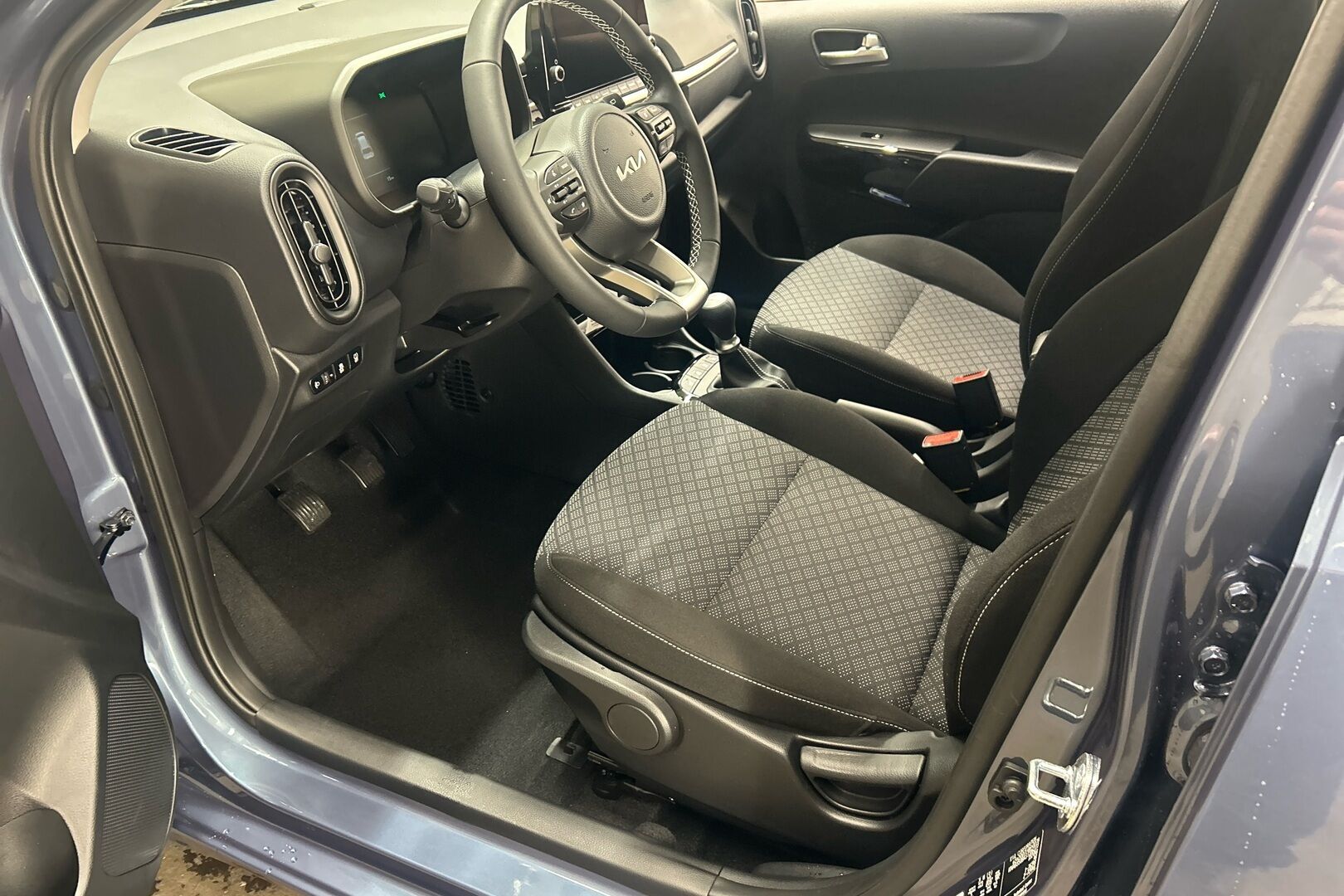 Kia Picanto iso kuva 7