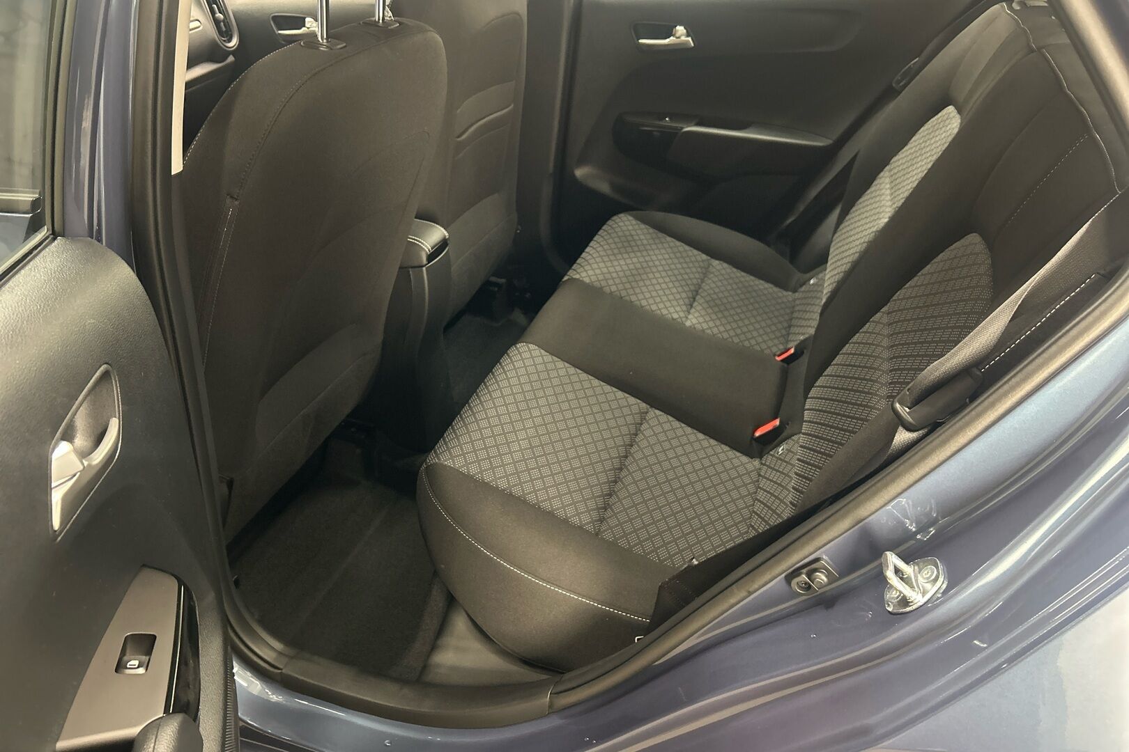 Kia Picanto iso kuva 8