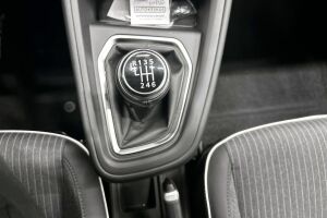 Mitsubishi Colt esikatselu 15