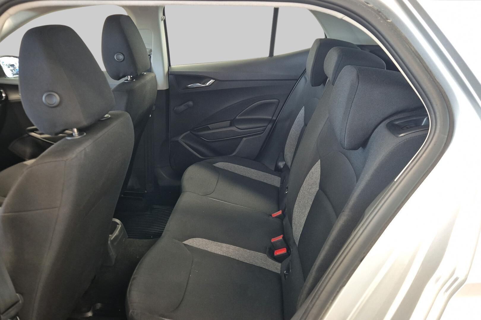 Skoda Fabia iso kuva 10