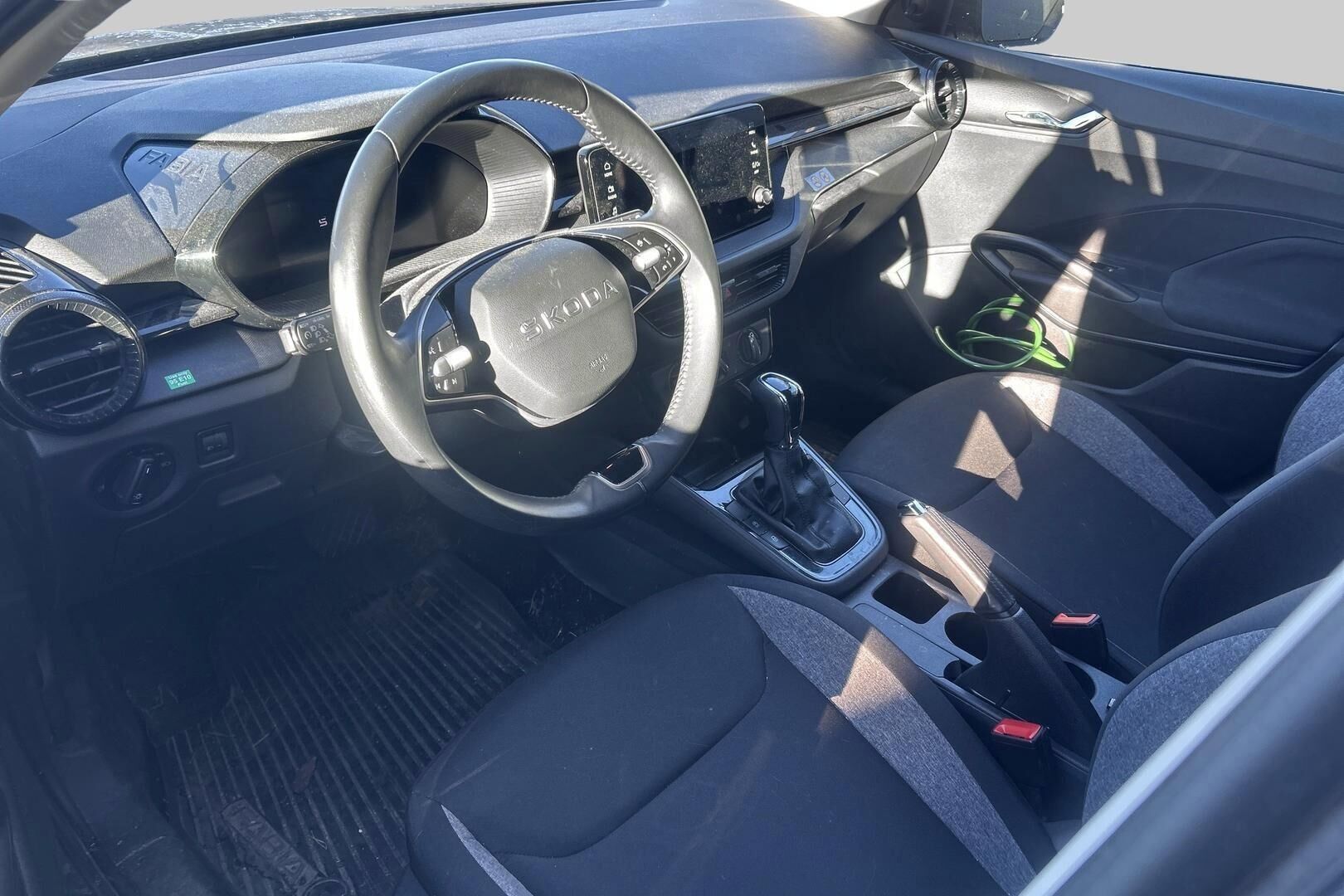 Skoda Fabia iso kuva 2