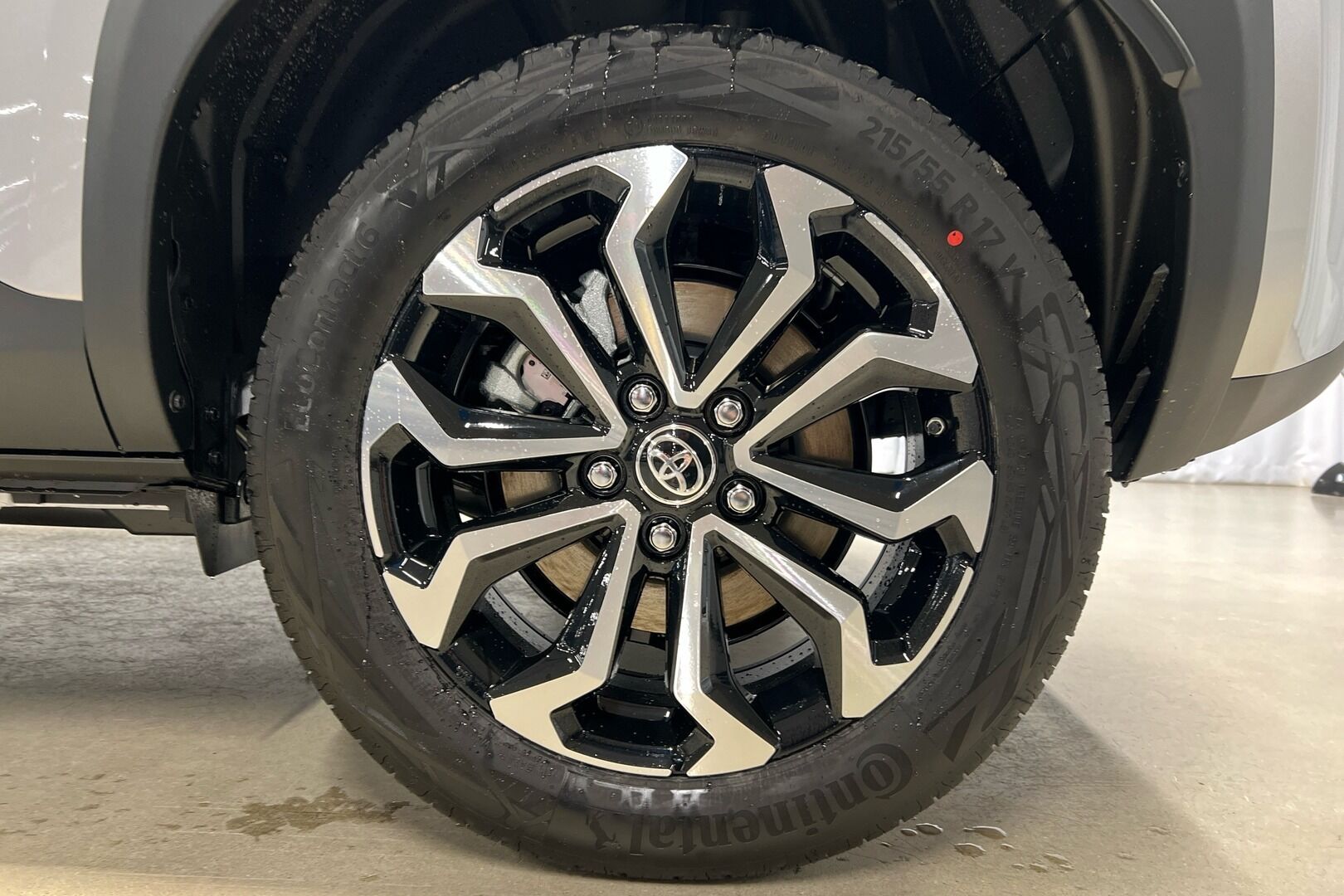 Toyota Yaris Cross iso kuva 10