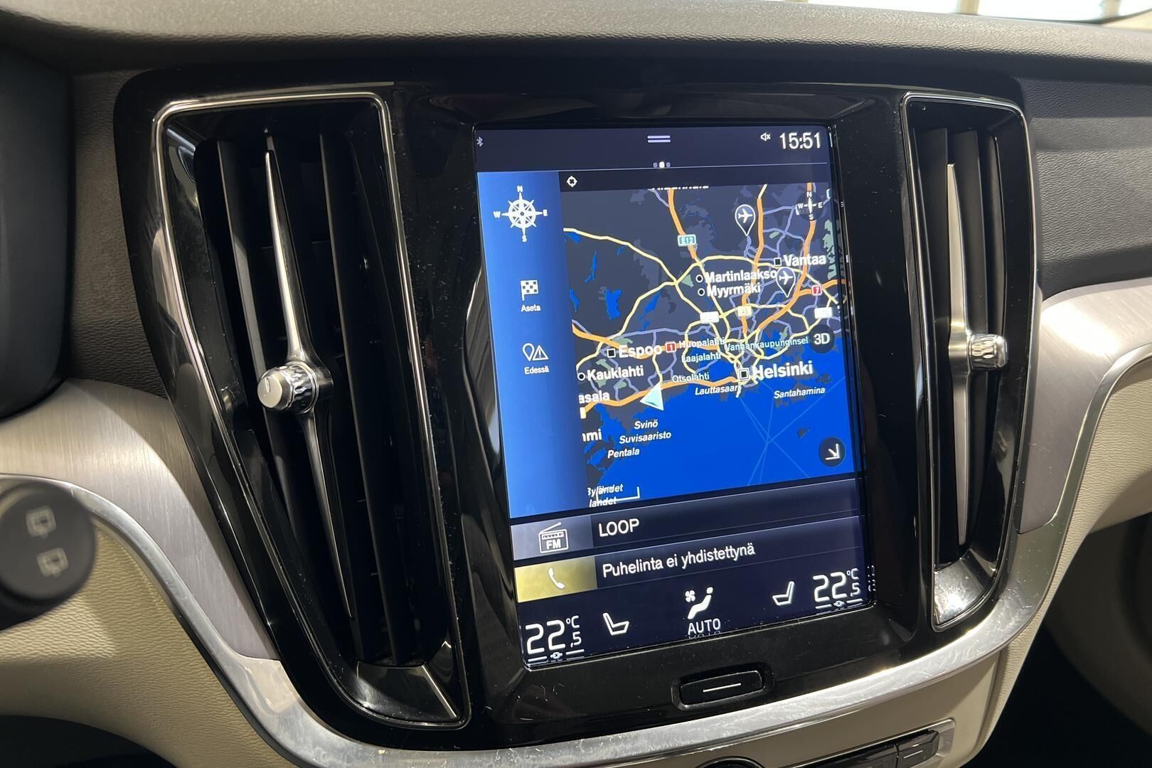 VOLVO V60 iso kuva 15