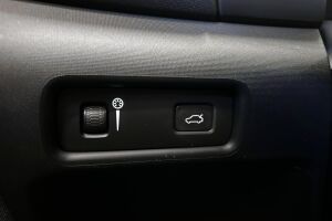 POLESTAR 2 esikatselu 16