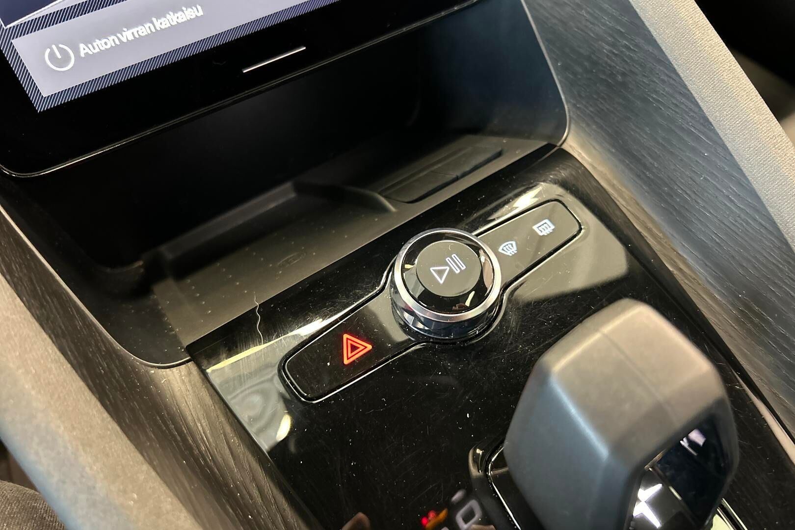 POLESTAR 2 iso kuva 20