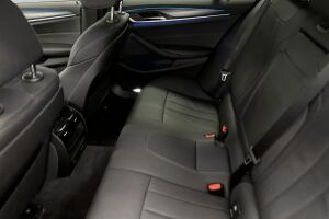 BMW 5-SARJA esikatselu 9