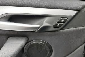 BMW X1 esikatselu 25