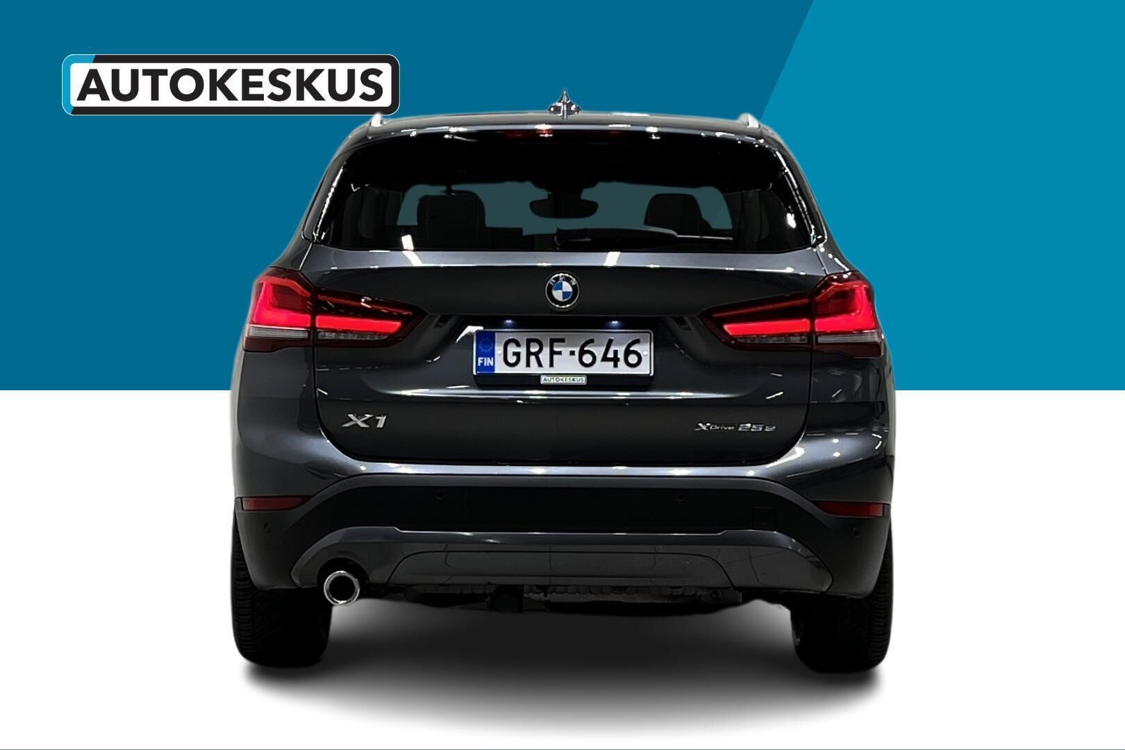 BMW X1 iso kuva 6