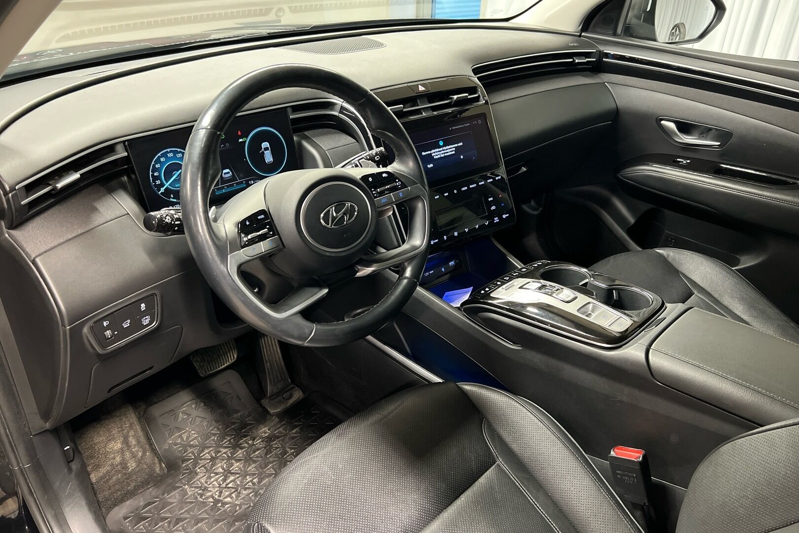 HYUNDAI TUCSON iso kuva 7