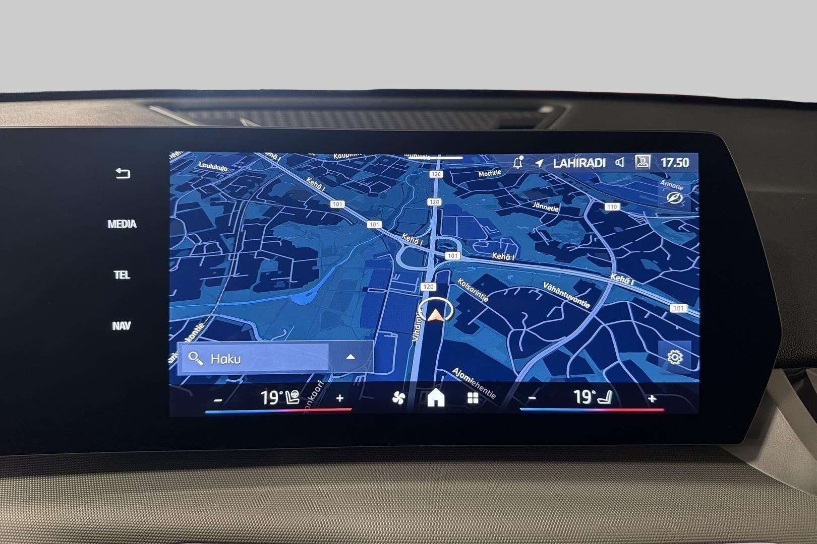 BMW X1 iso kuva 25