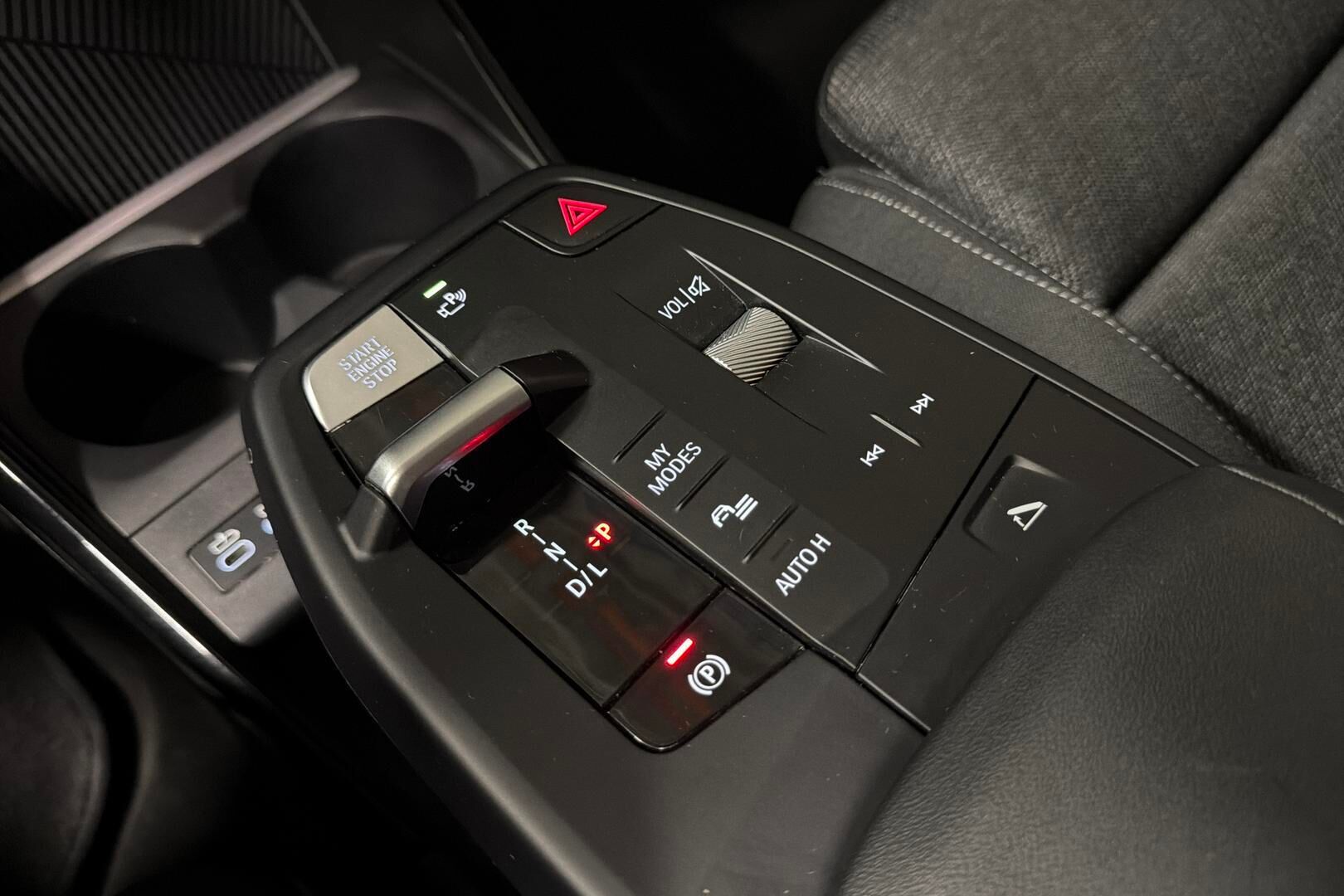 BMW X1 iso kuva 32