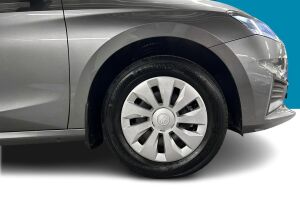 Skoda Fabia esikatselu 12