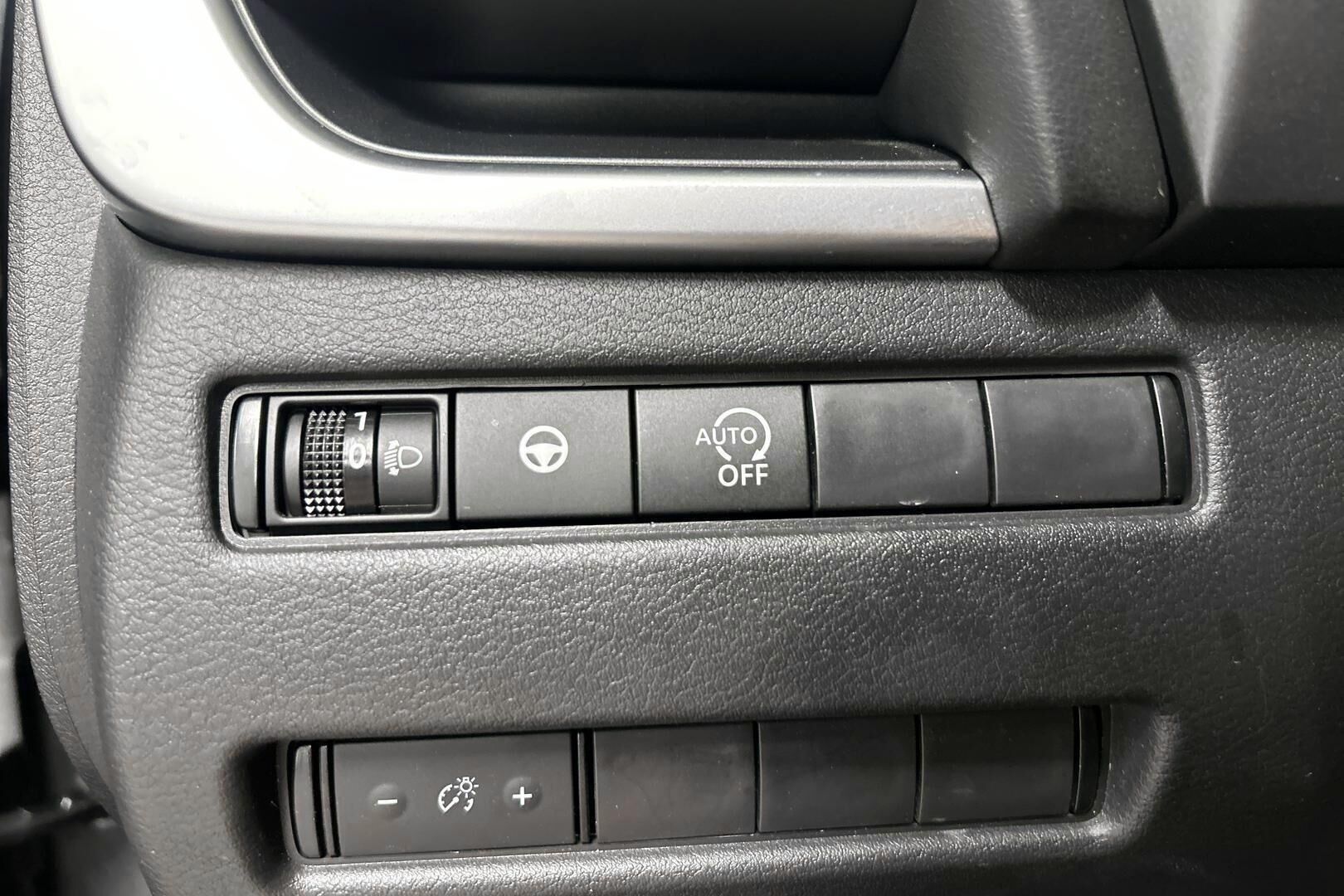 Nissan Qashqai iso kuva 20