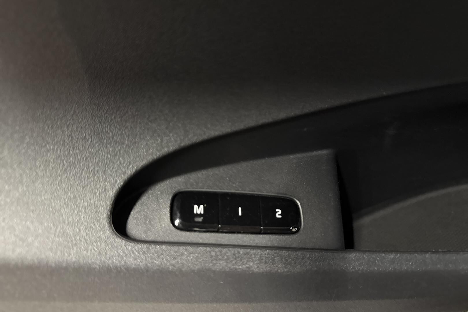 Polestar 2 iso kuva 20
