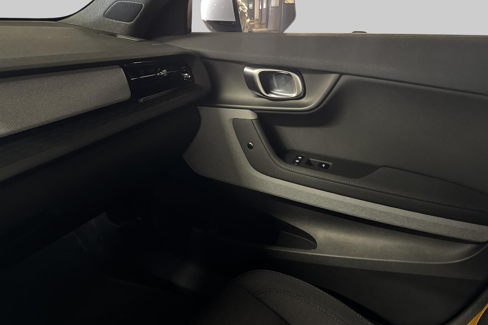 Polestar 2 iso kuva 32