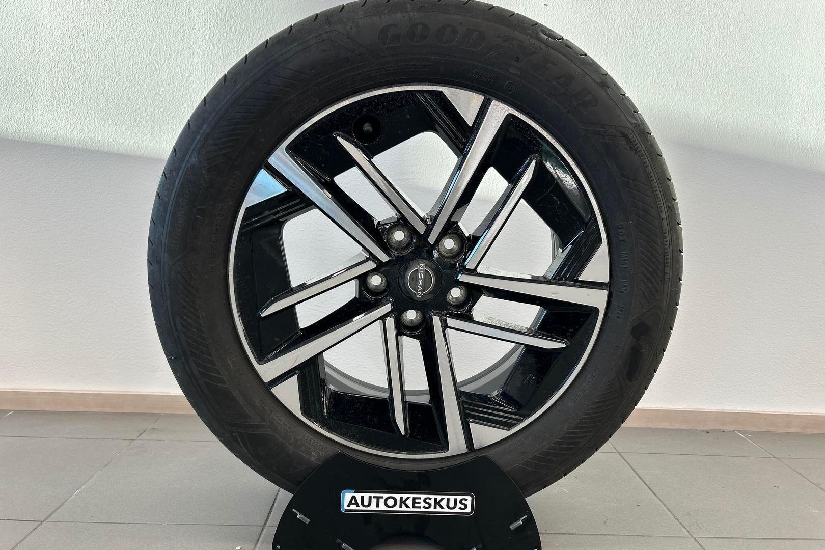 Nissan Juke iso kuva 29