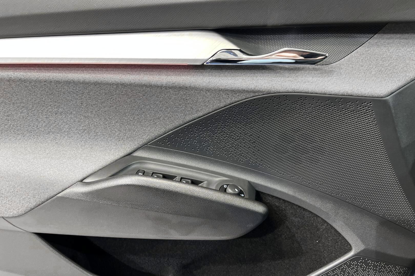 Skoda Enyaq iso kuva 30