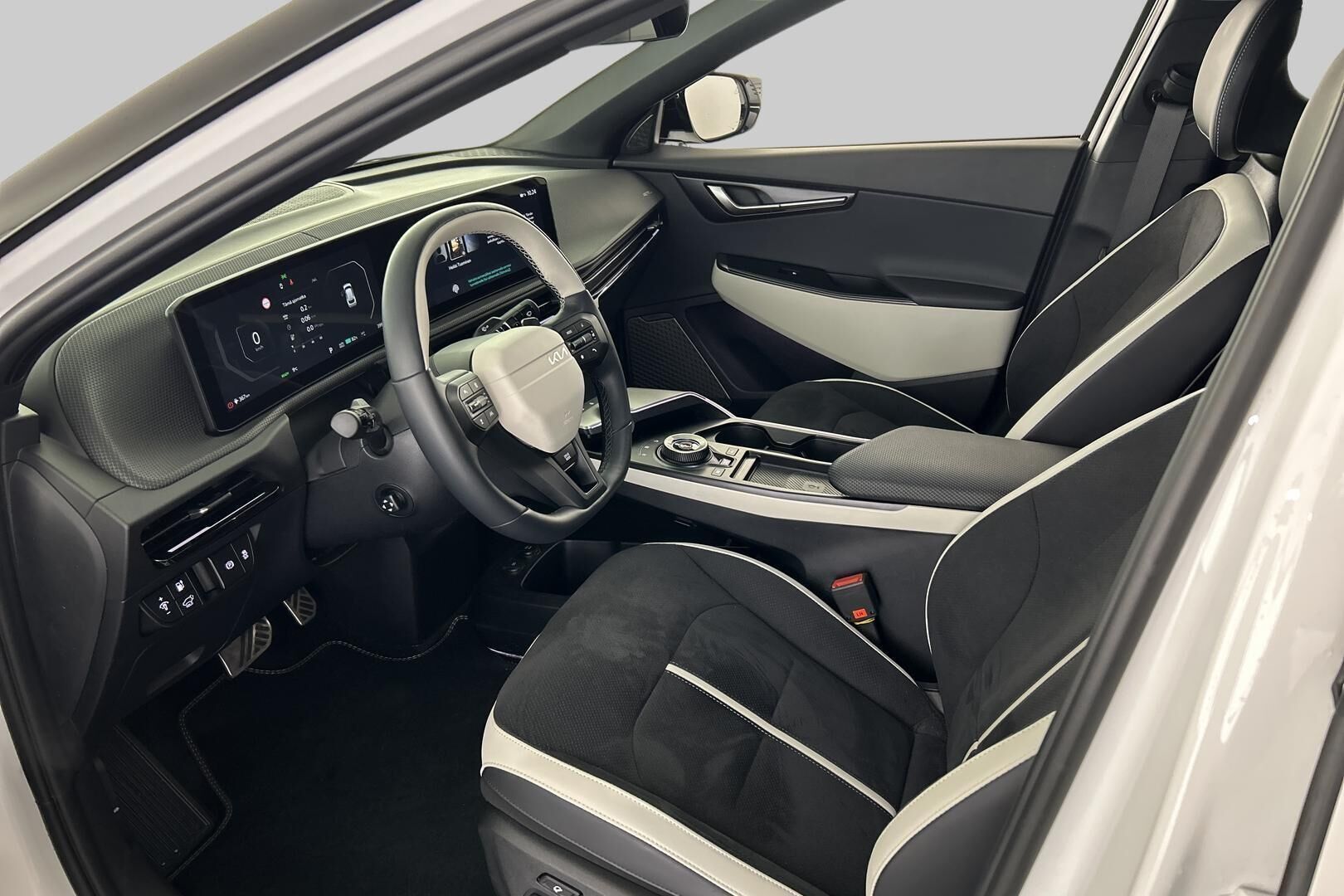 Kia EV6 iso kuva 8