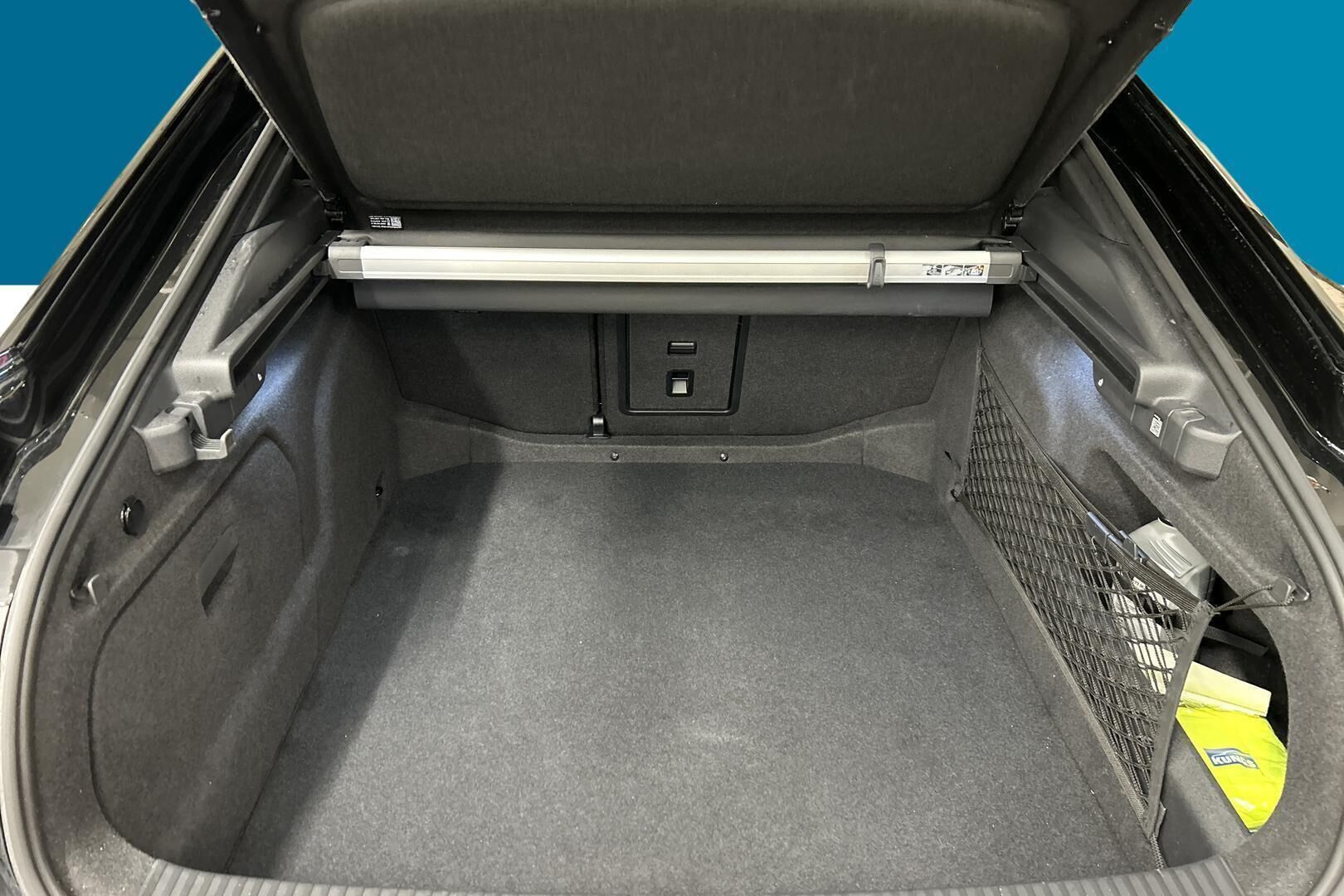 Skoda Superb iso kuva 11