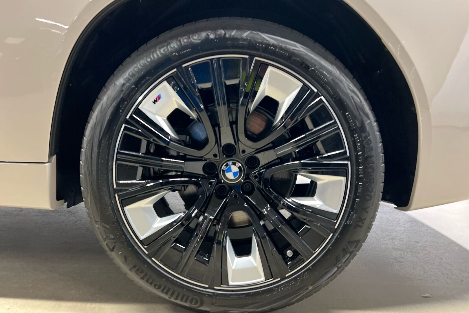 BMW X3 iso kuva 10