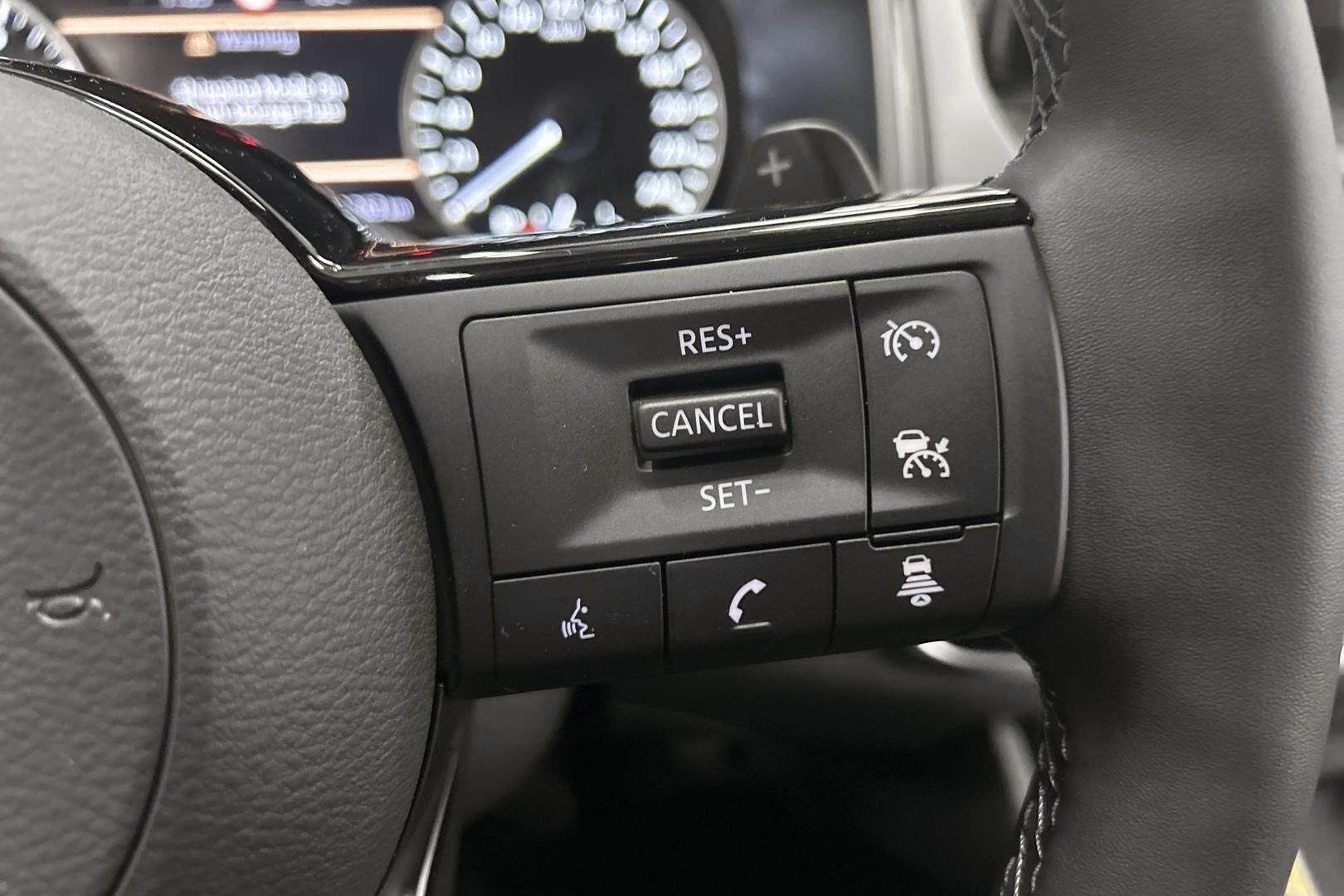 Nissan Qashqai iso kuva 15