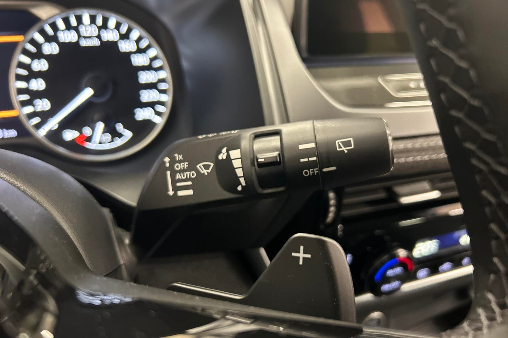 Nissan Qashqai iso kuva 20