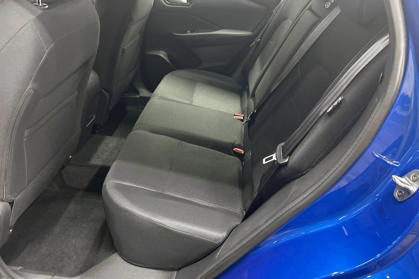 Nissan Qashqai iso kuva 9