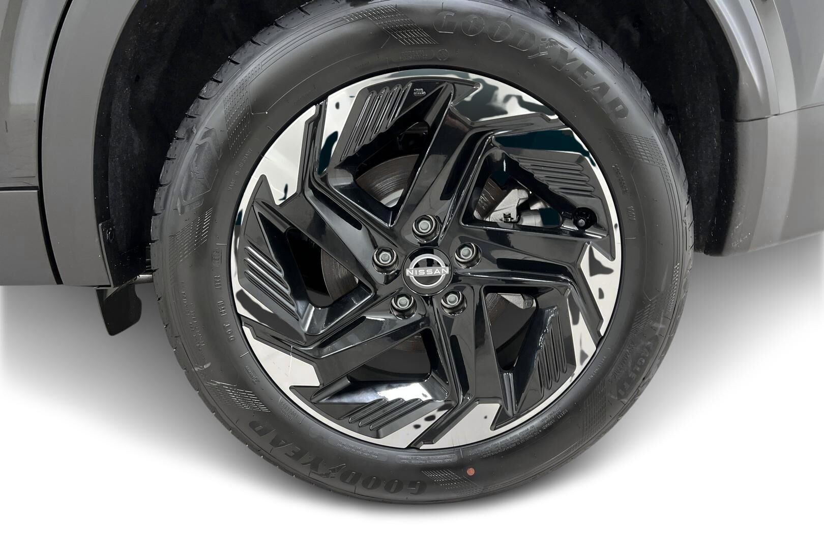 Nissan Qashqai iso kuva 11