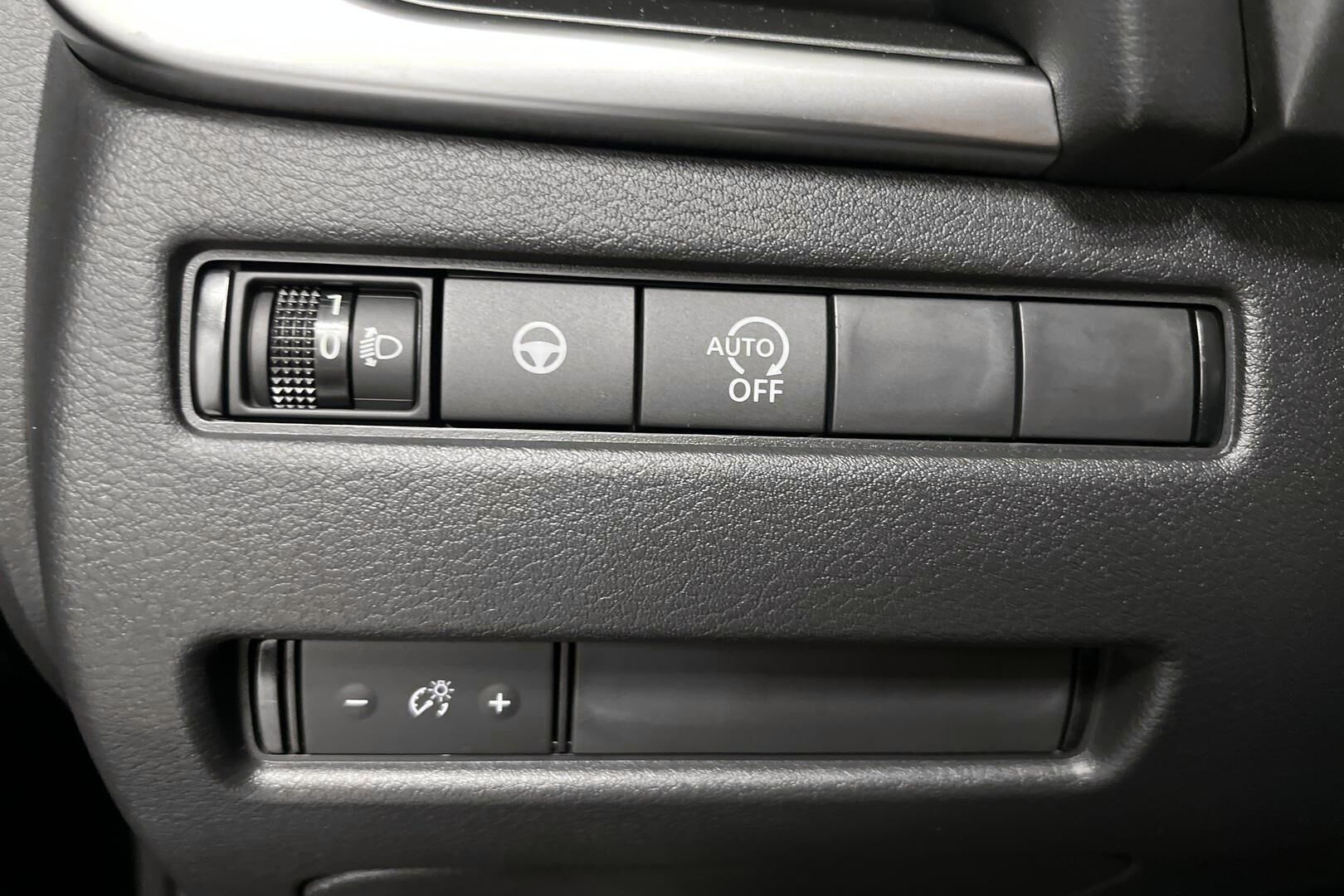 Nissan Qashqai iso kuva 17