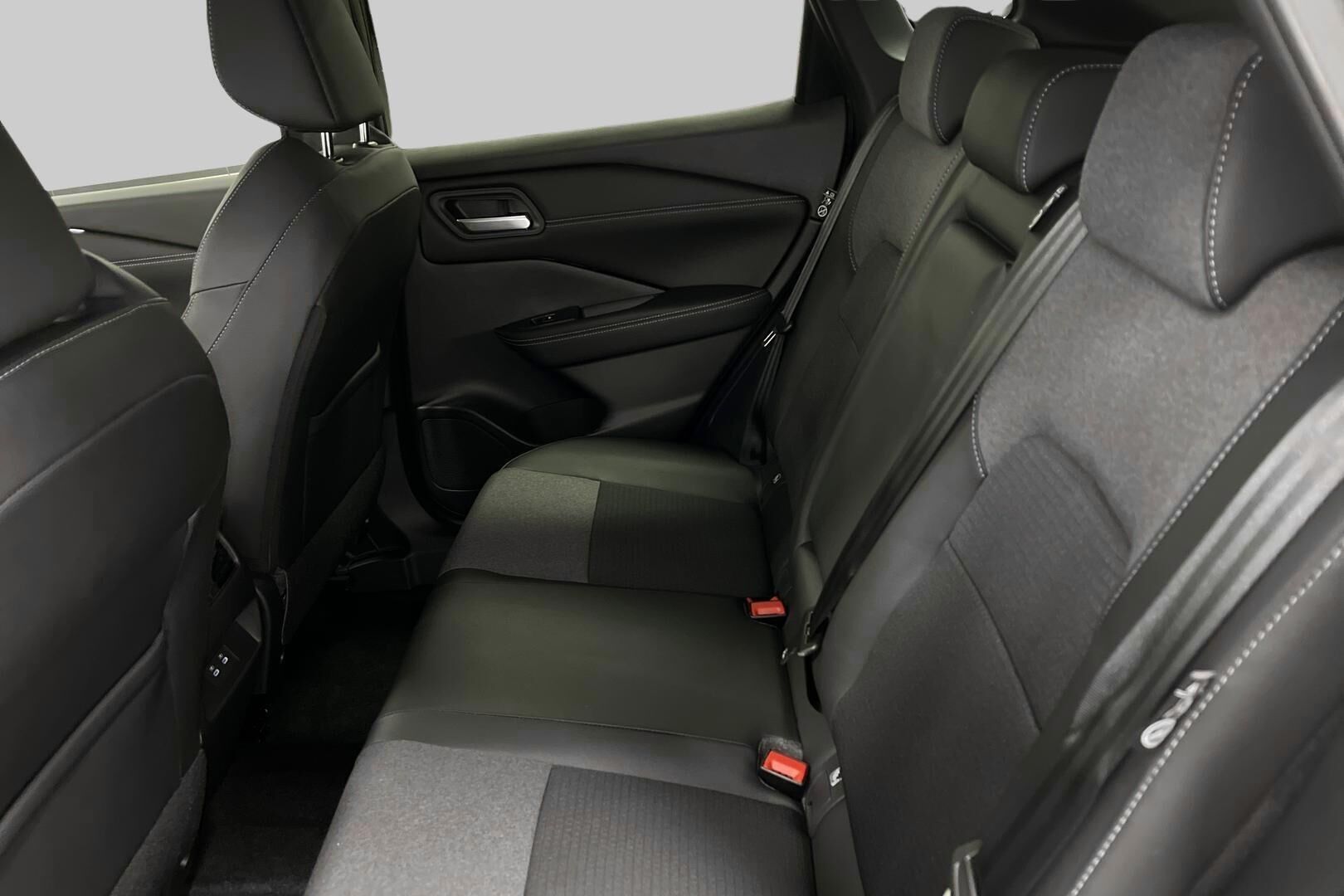 Nissan Qashqai iso kuva 9