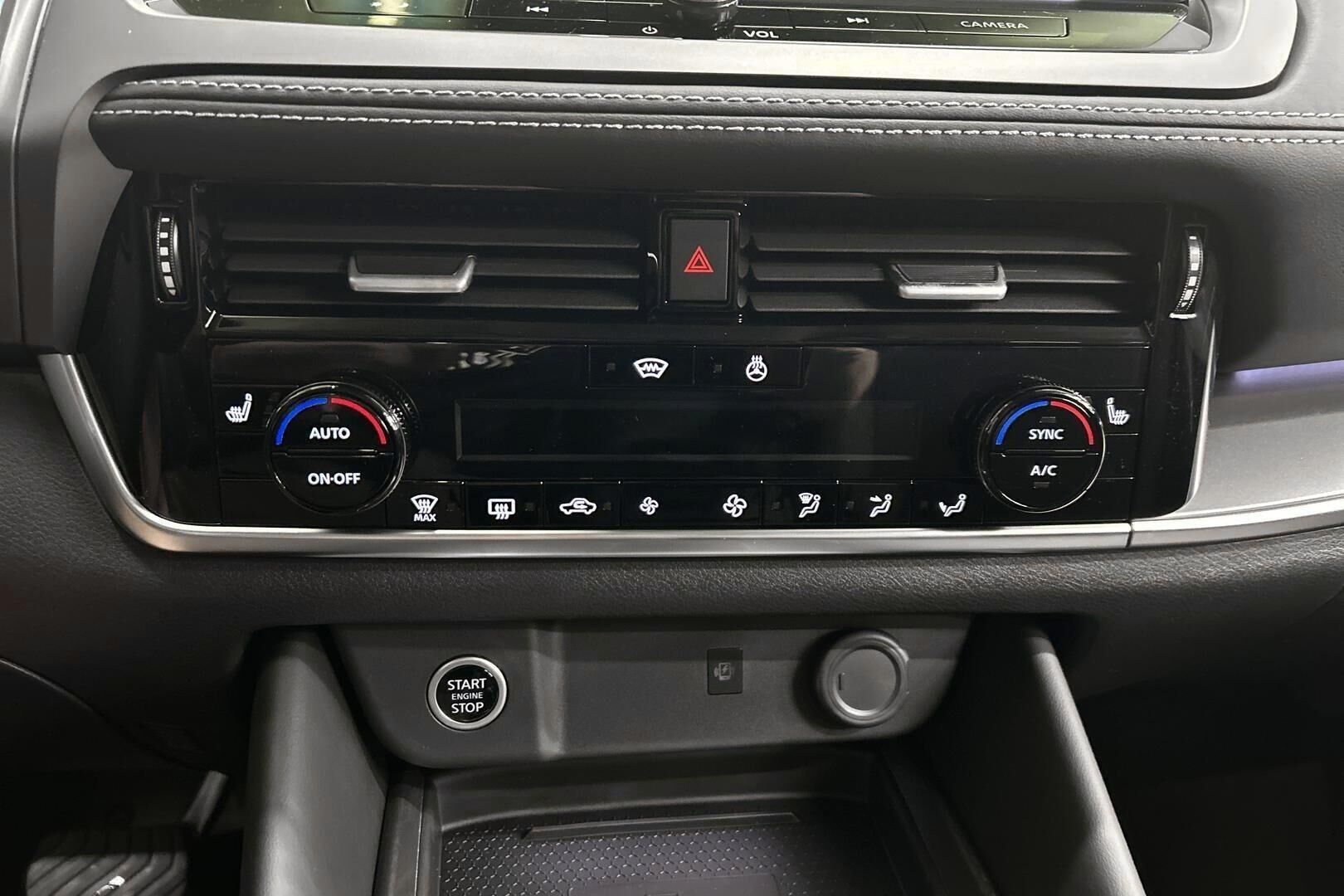 Nissan Qashqai iso kuva 17
