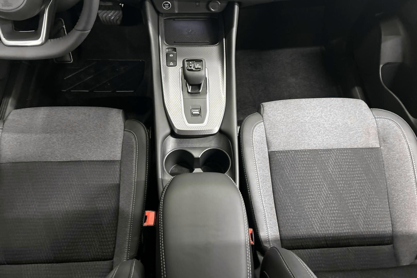 Nissan Qashqai iso kuva 24