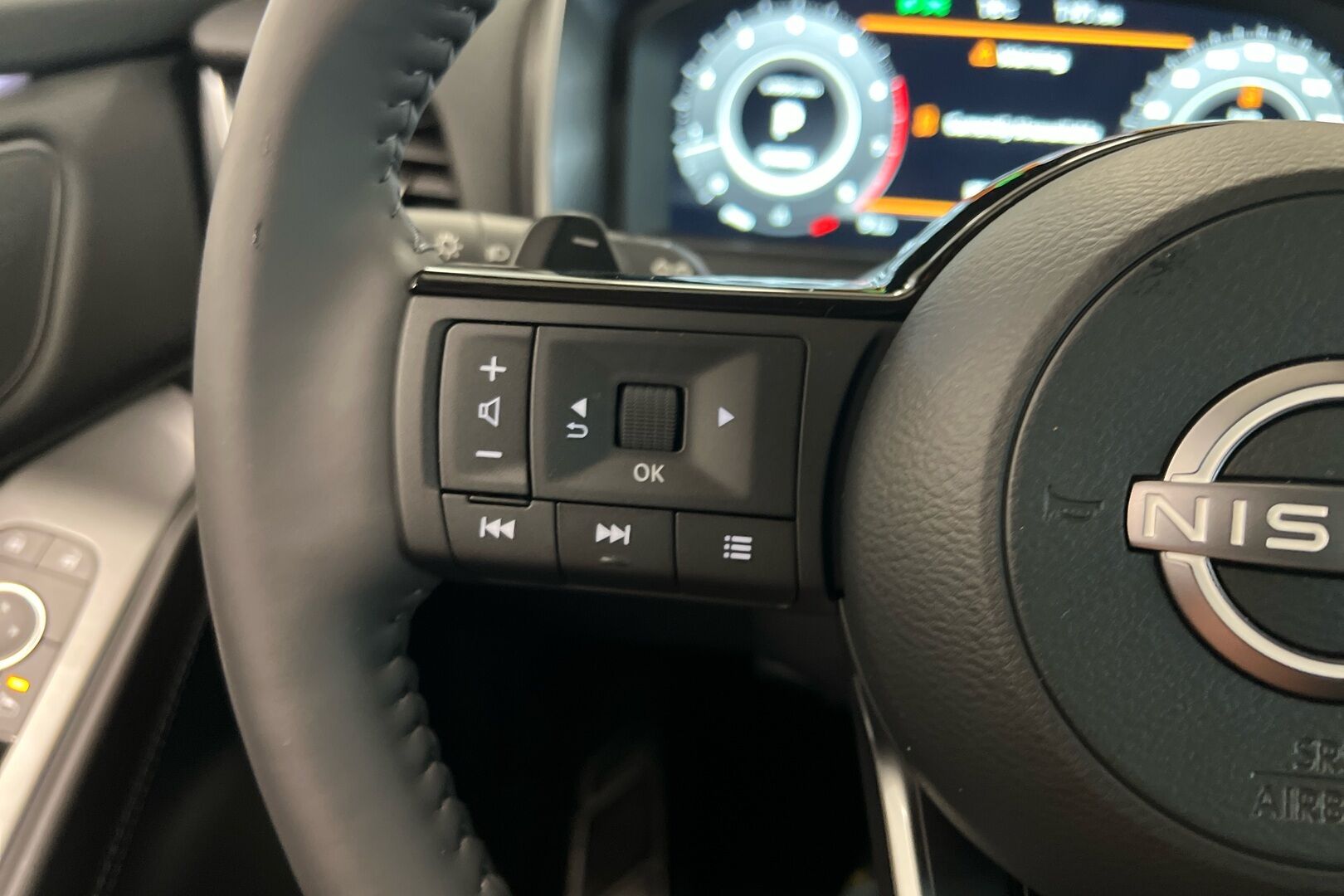 Nissan Qashqai iso kuva 17