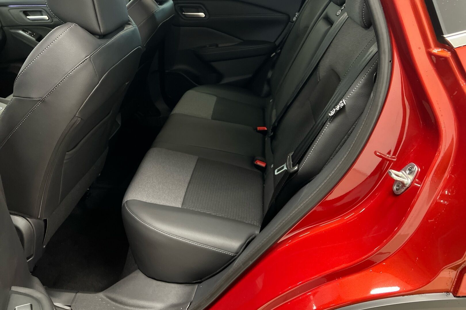 Nissan Qashqai iso kuva 8