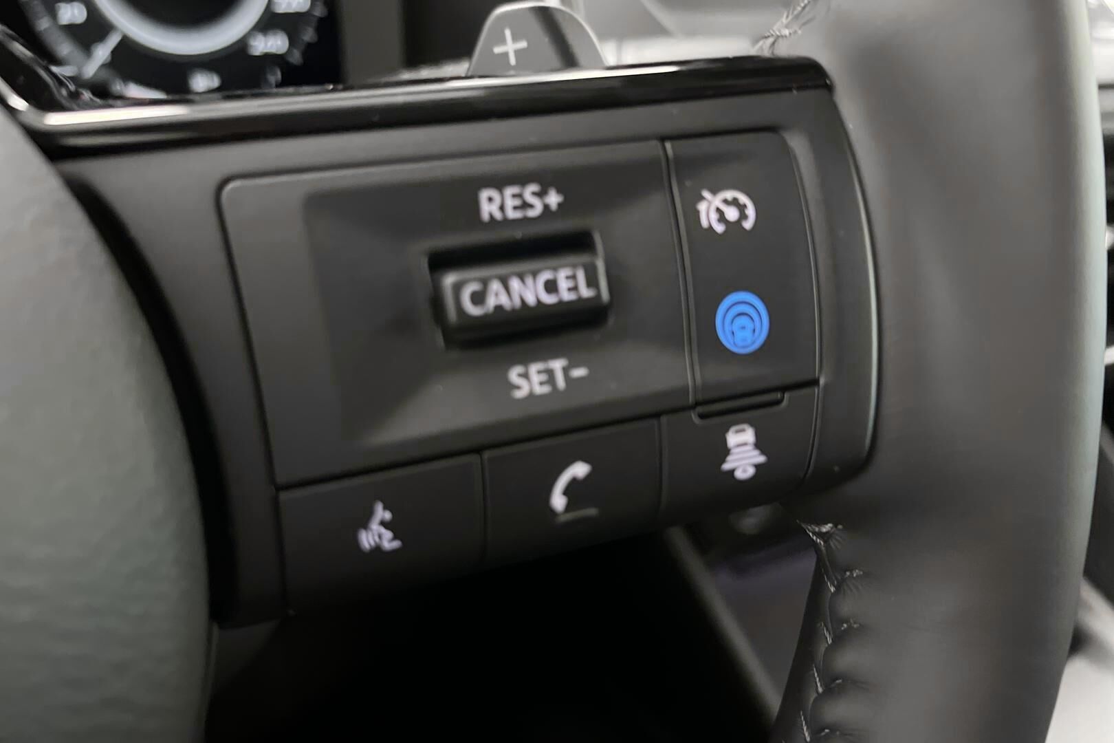 Nissan Qashqai iso kuva 11