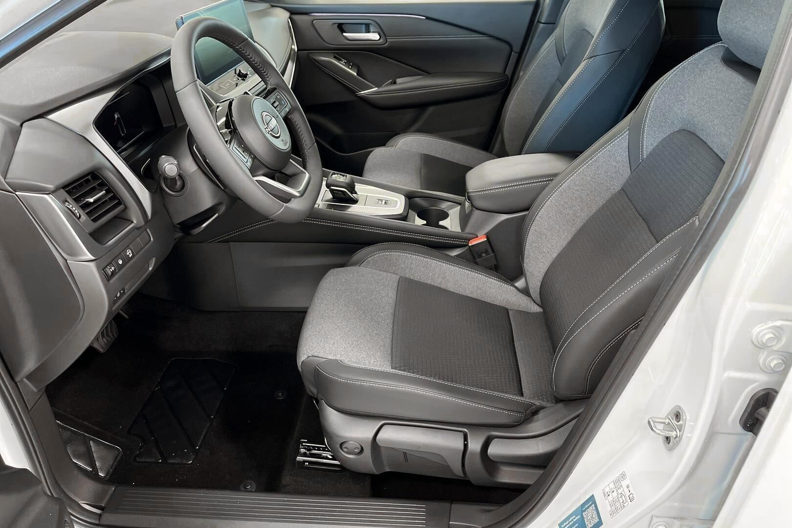 Nissan Qashqai iso kuva 6