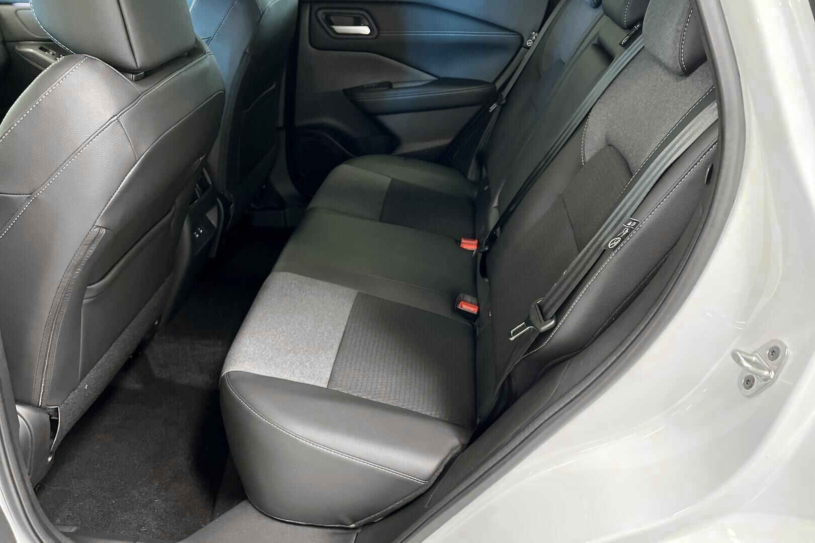 Nissan Qashqai iso kuva 17