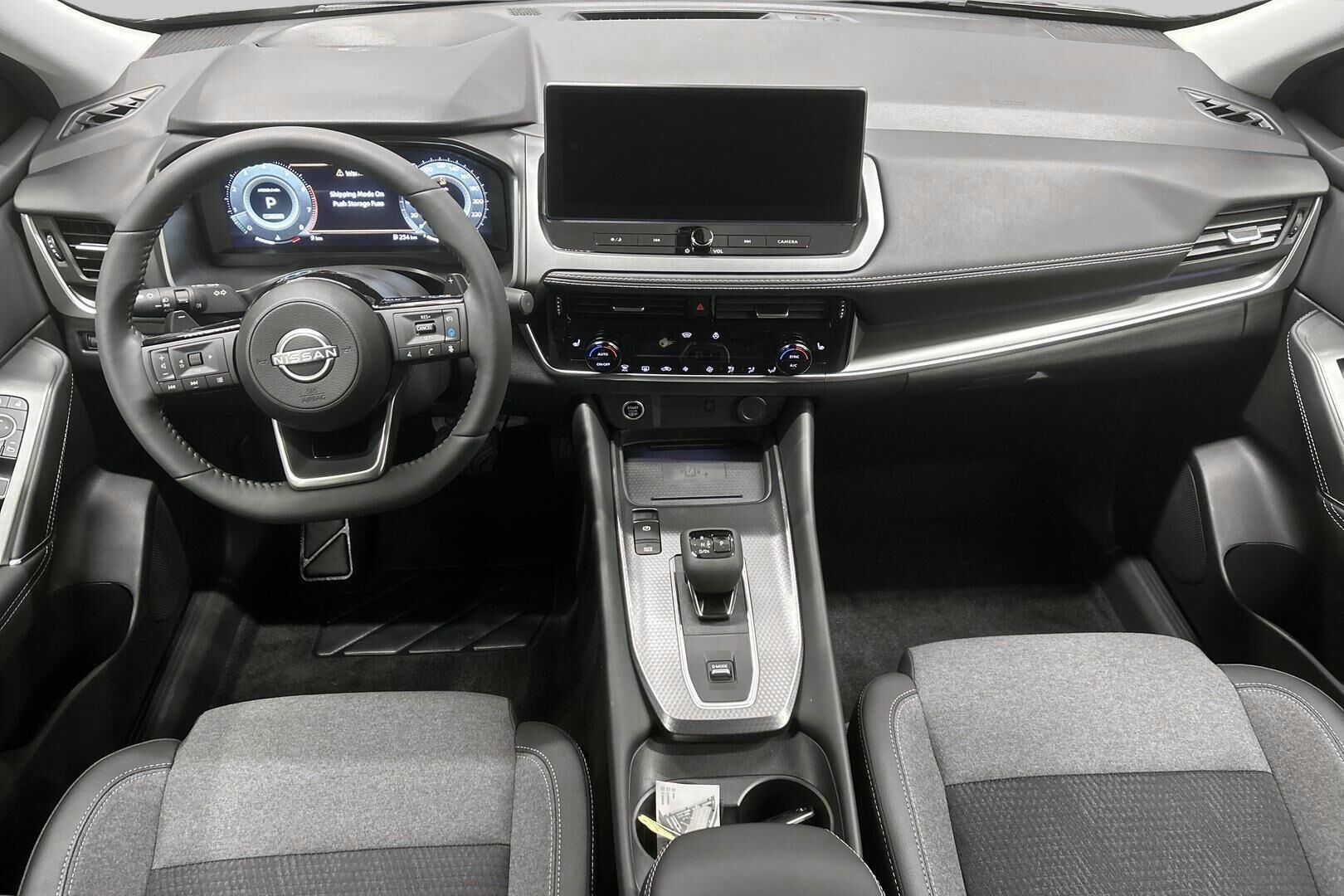 Nissan Qashqai iso kuva 10