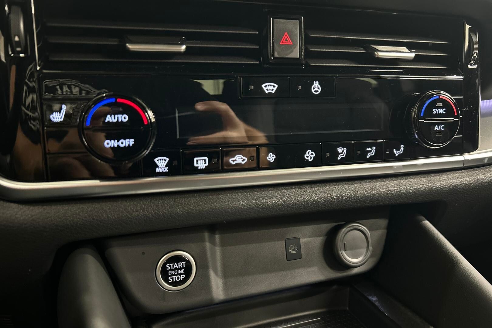 Nissan Qashqai iso kuva 17