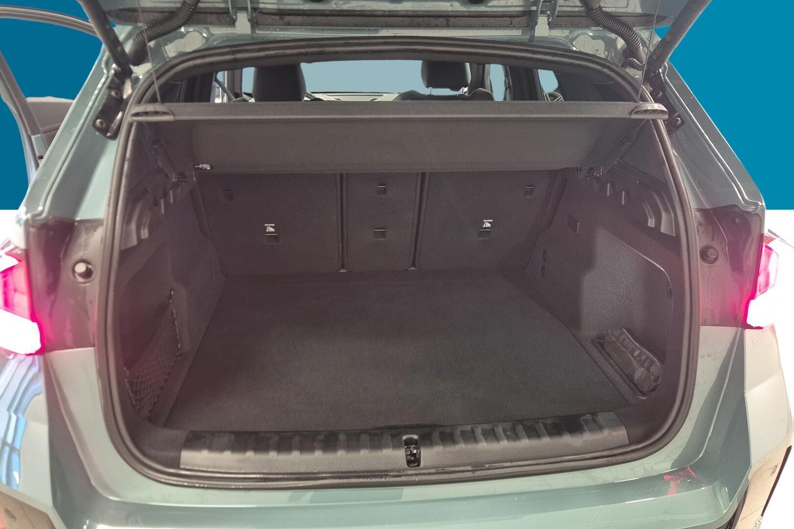 BMW X1 iso kuva 11